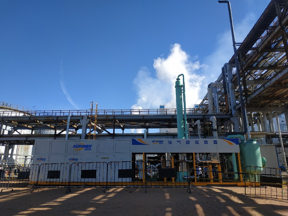 內(nèi)蒙鄂爾多斯-中煤圖克油氣回收裝置.jpg